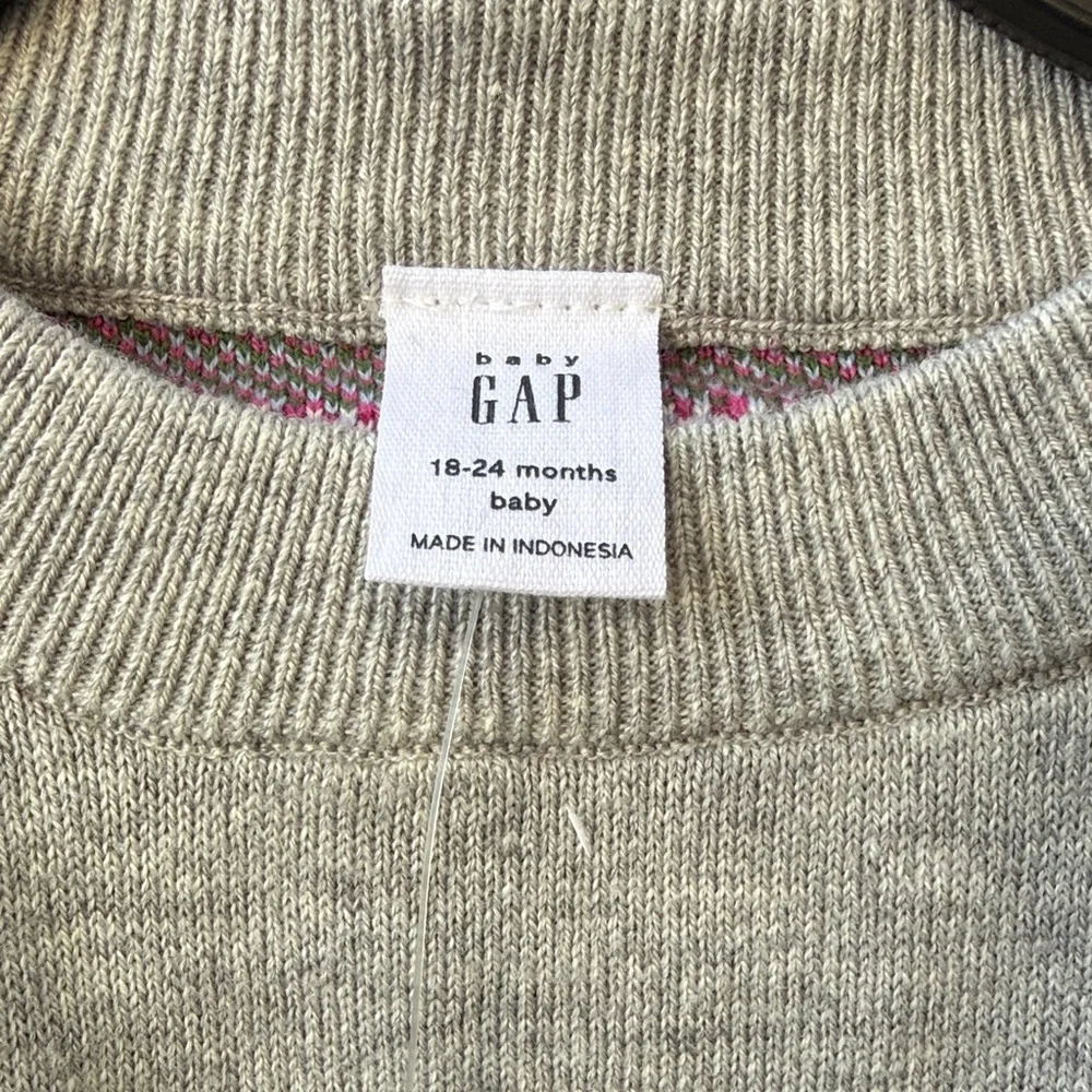 New Gap Gray Floral Knitted Cotton Sweater